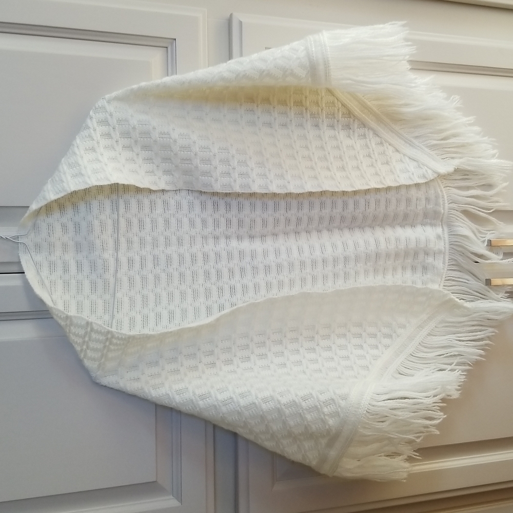 Knit shawl